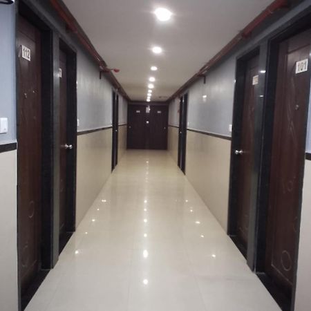 Infinity Rooms & Banquet Surat Ngoại thất bức ảnh
