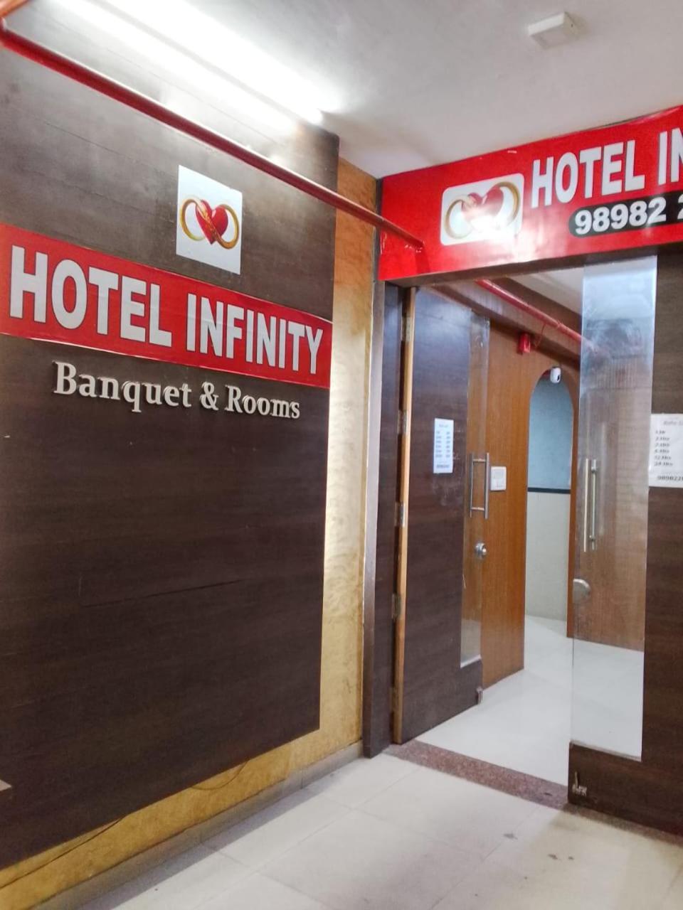Infinity Rooms & Banquet Surat Ngoại thất bức ảnh